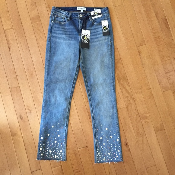 Black Daisy Denim - NWT Black Daisy Sz 3 Crop Jeans with Embellishment